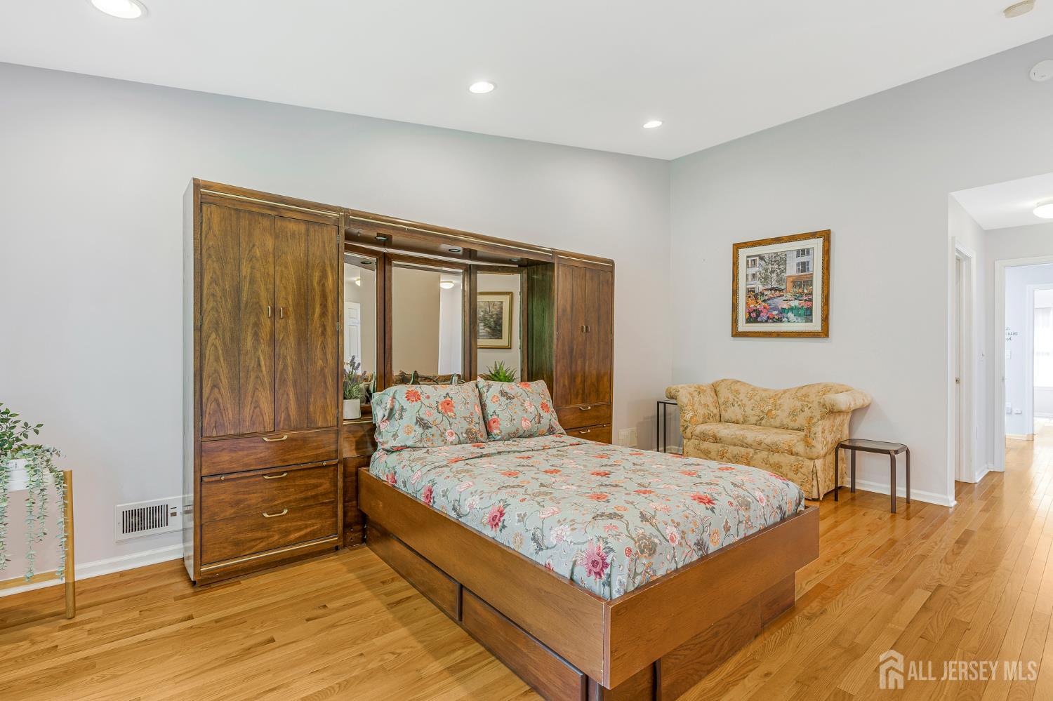 29 Catherine Court Old Bridge NJ 08879
