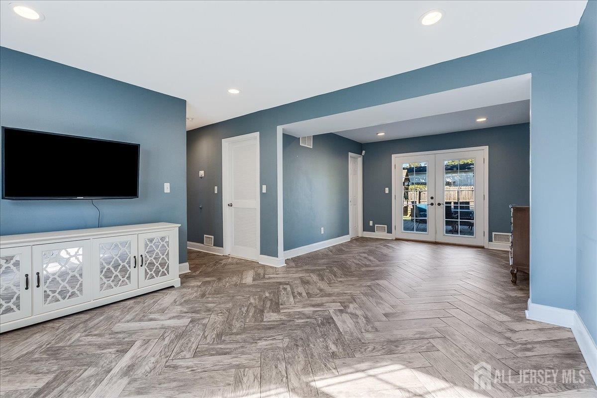 111 W Willow Street Colonia NJ 07067