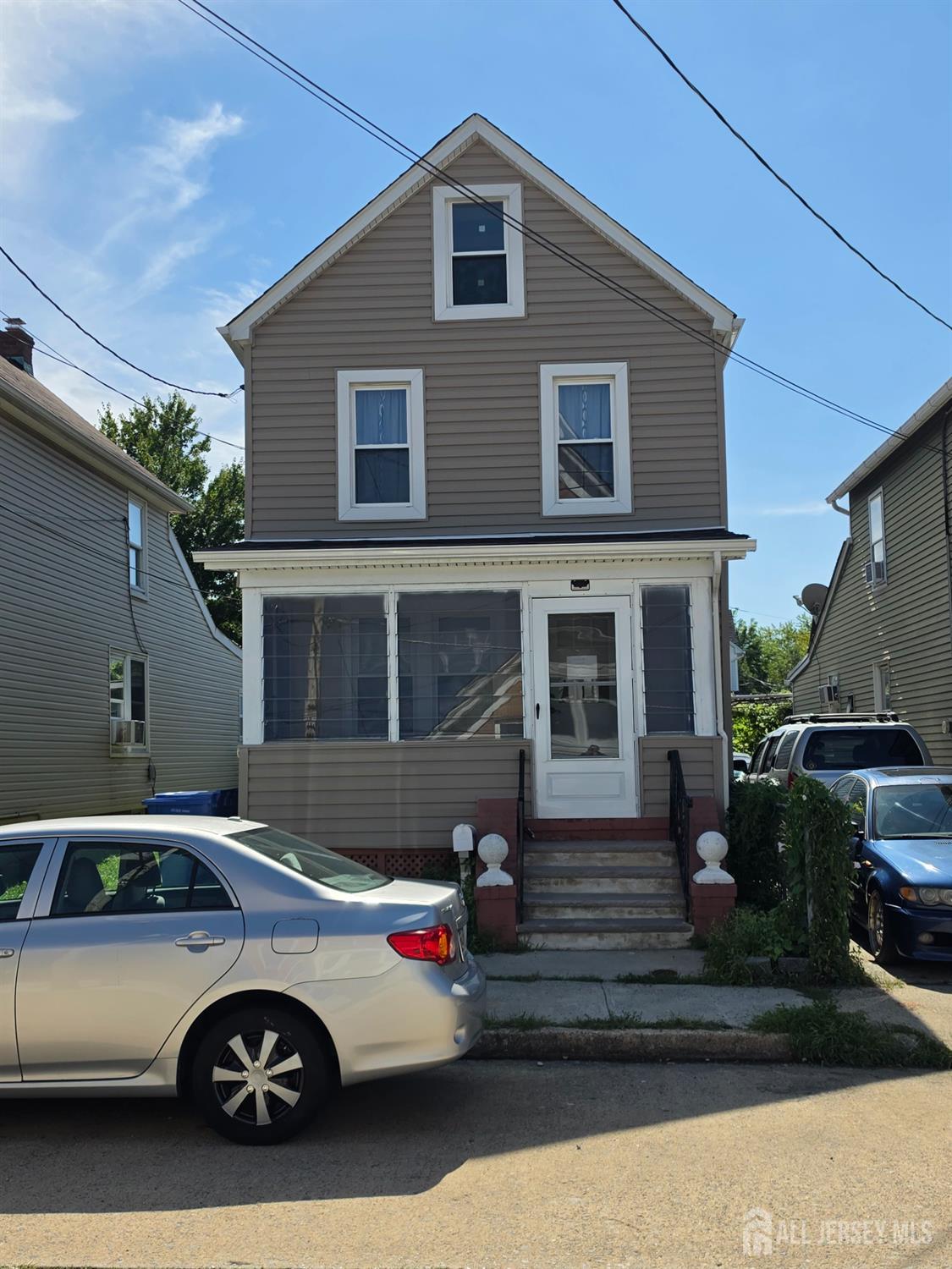 16 Holmes Avenue South River NJ 08882