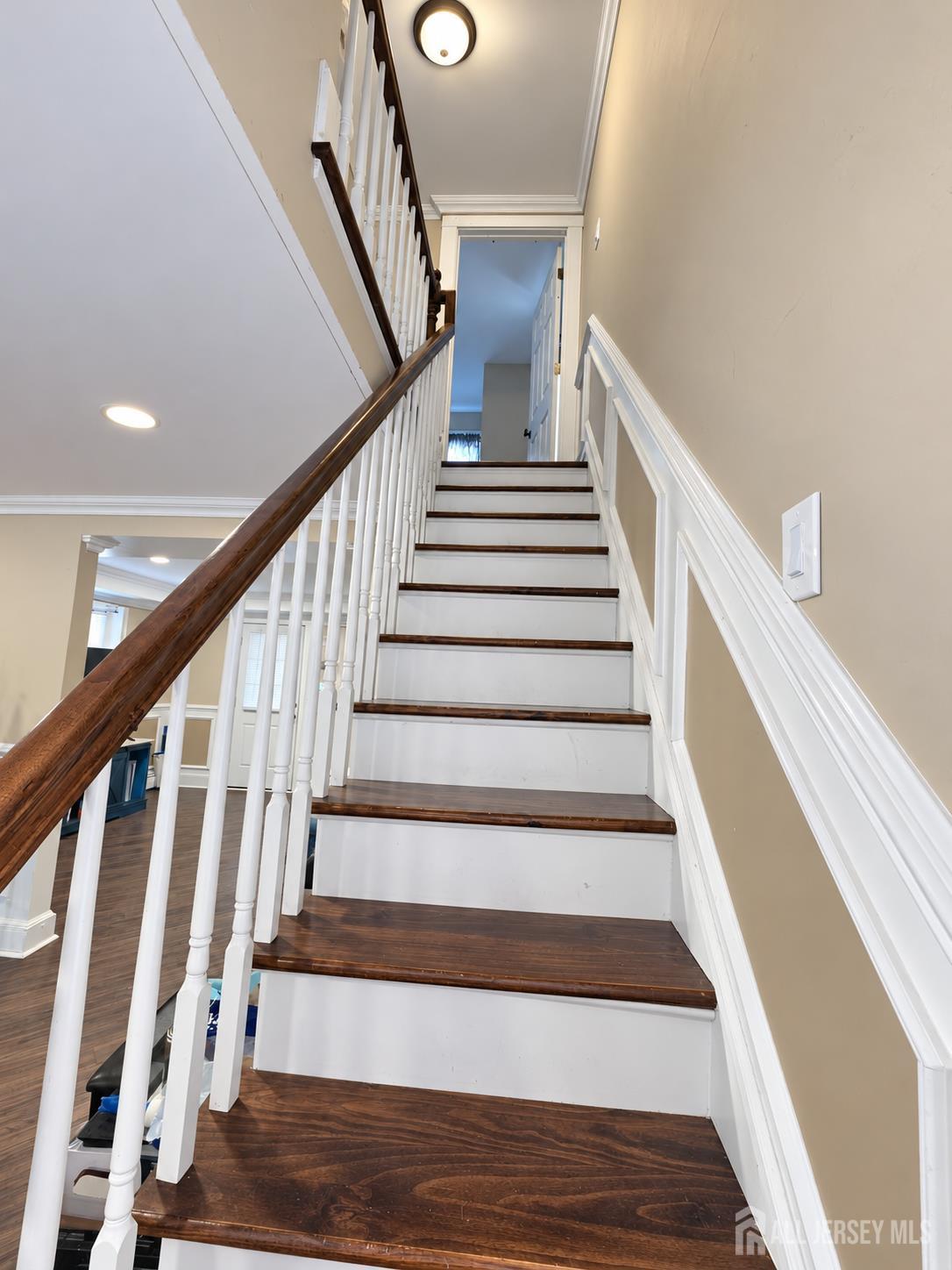 16 Holmes Avenue South River NJ 08882