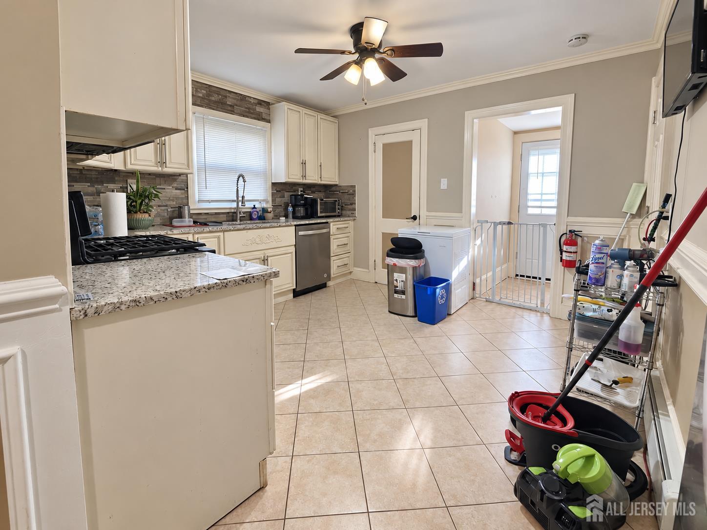 16 Holmes Avenue South River NJ 08882