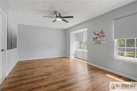 55 Pear Tree Lane Franklin NJ 08823