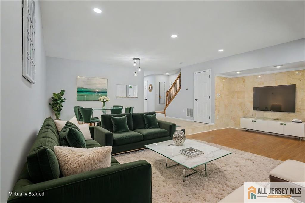 55 Pear Tree Lane Franklin NJ 08823
