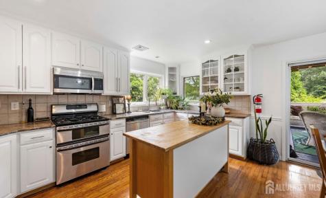 101 Weston Road Franklin NJ 08873