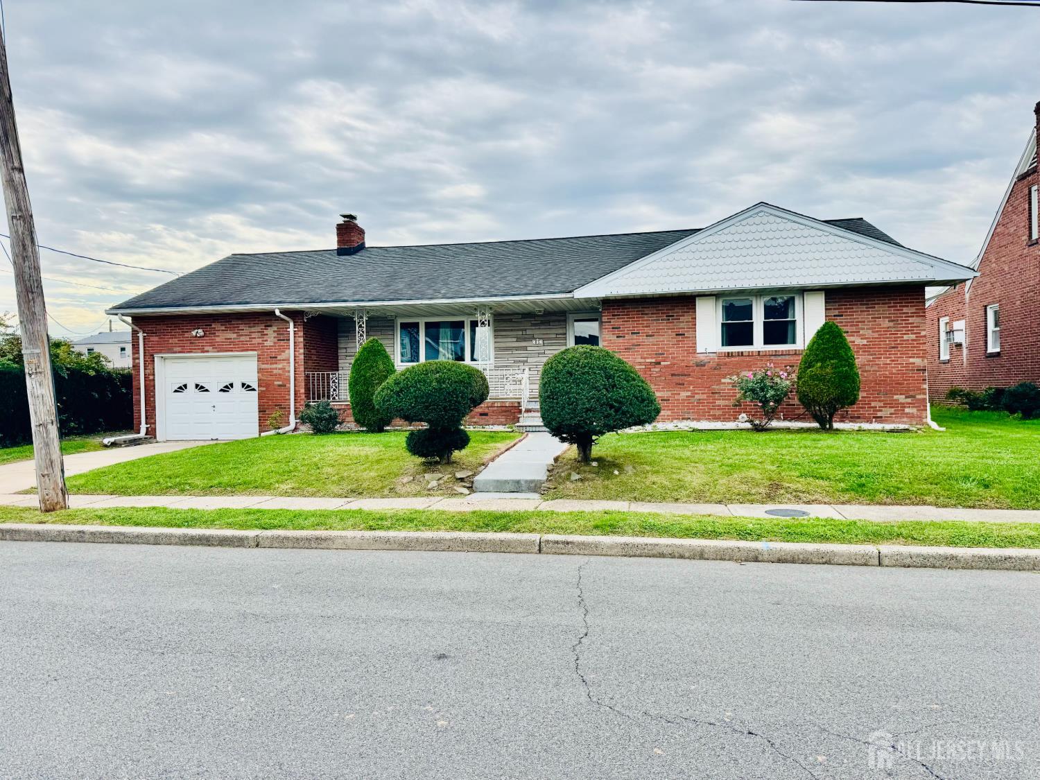 85 Grand Street Iselin NJ 08830