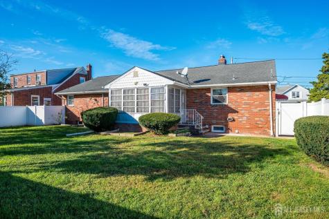 85 Grand Street Iselin NJ 08830