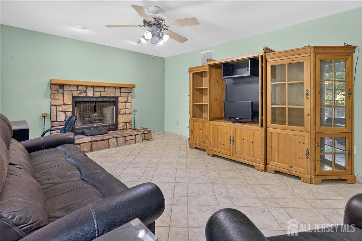 1 Dutchess Lane South Brunswick NJ 08810