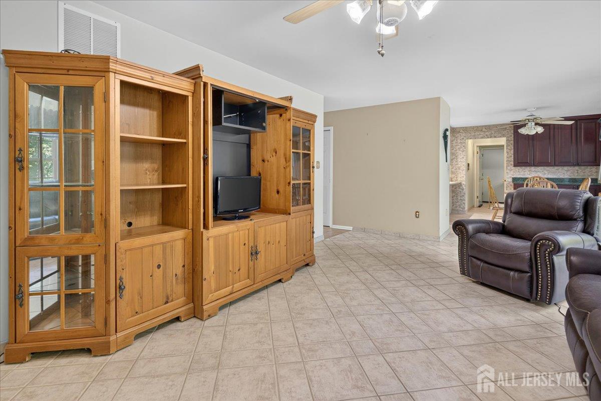 1 Dutchess Lane South Brunswick NJ 08810