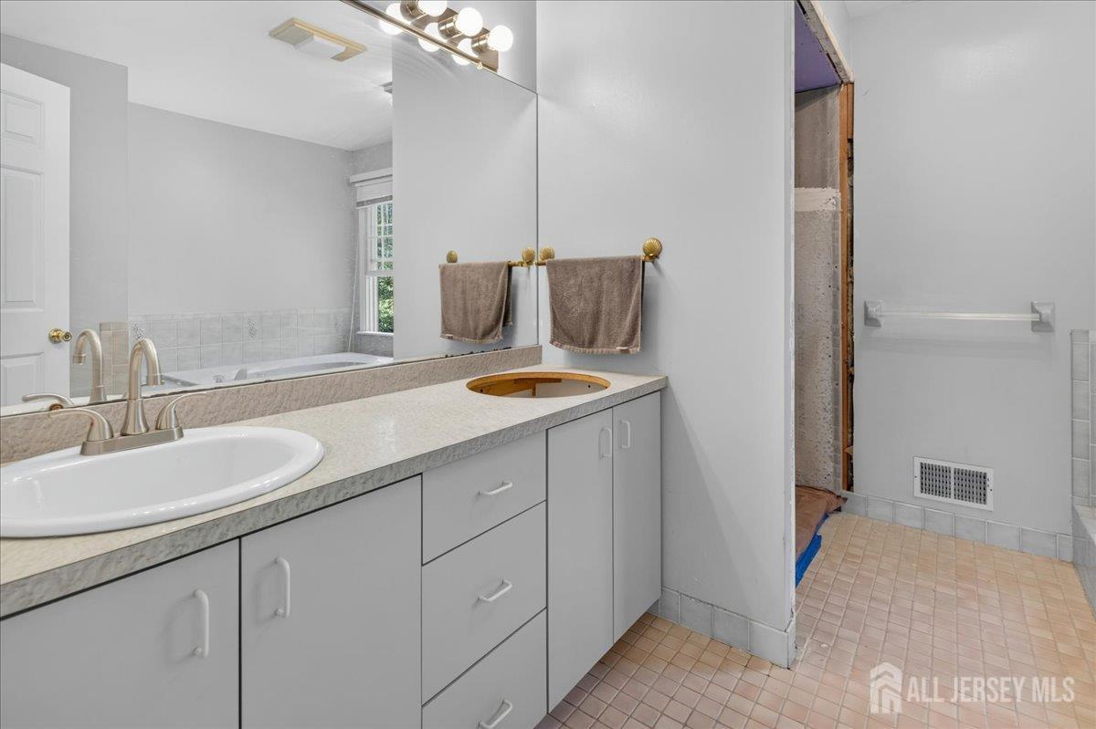 1 Dutchess Lane South Brunswick NJ 08810
