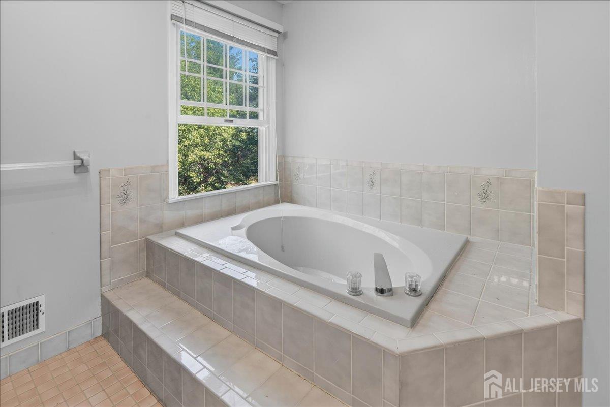 1 Dutchess Lane South Brunswick NJ 08810