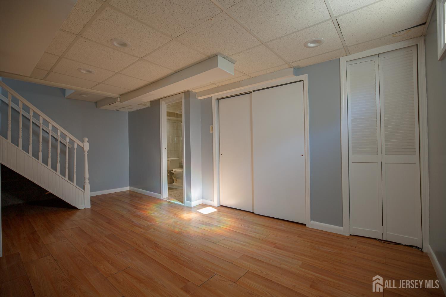 373 Hyatt Street Avenel NJ 07001