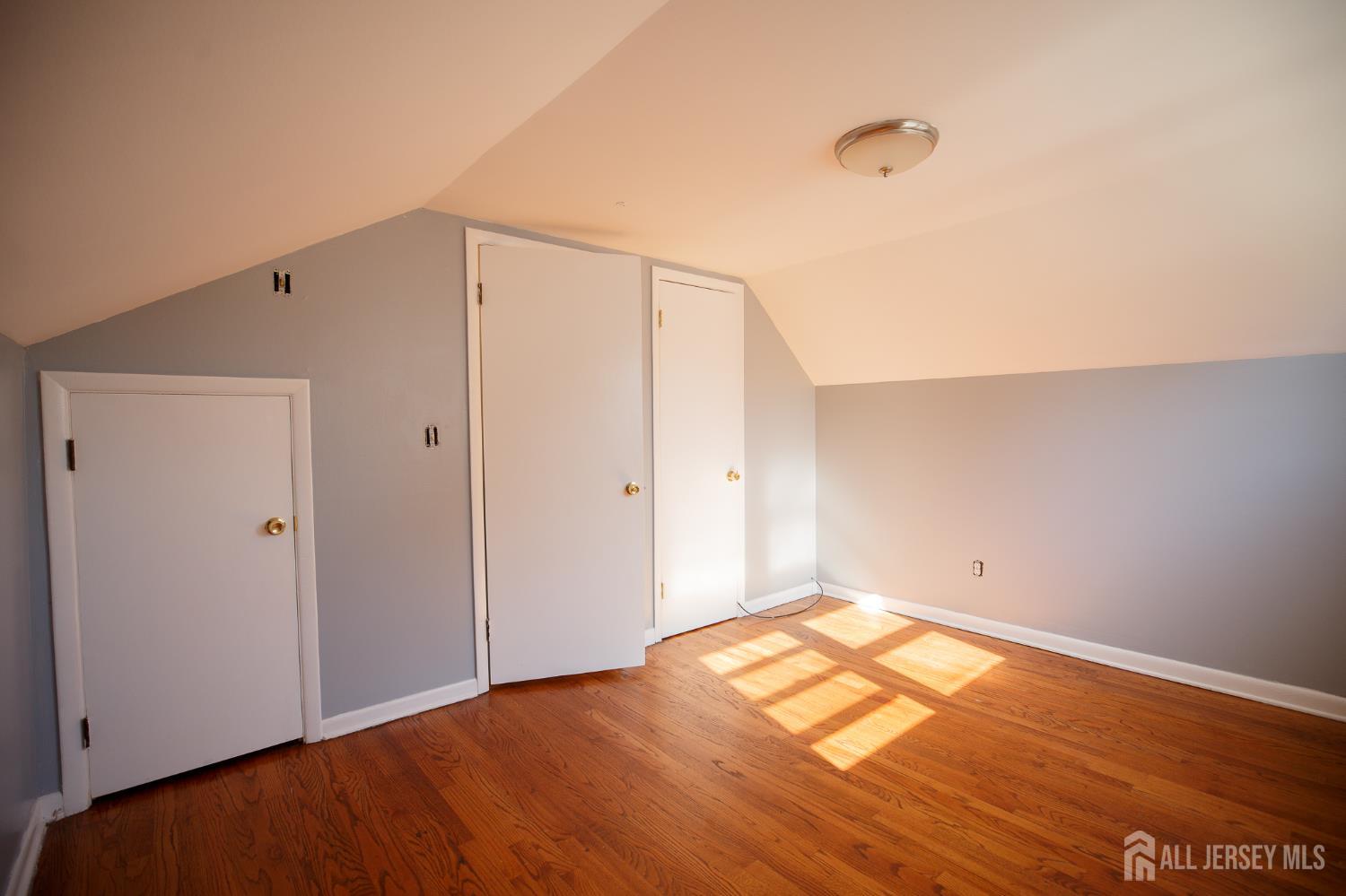 373 Hyatt Street Avenel NJ 07001