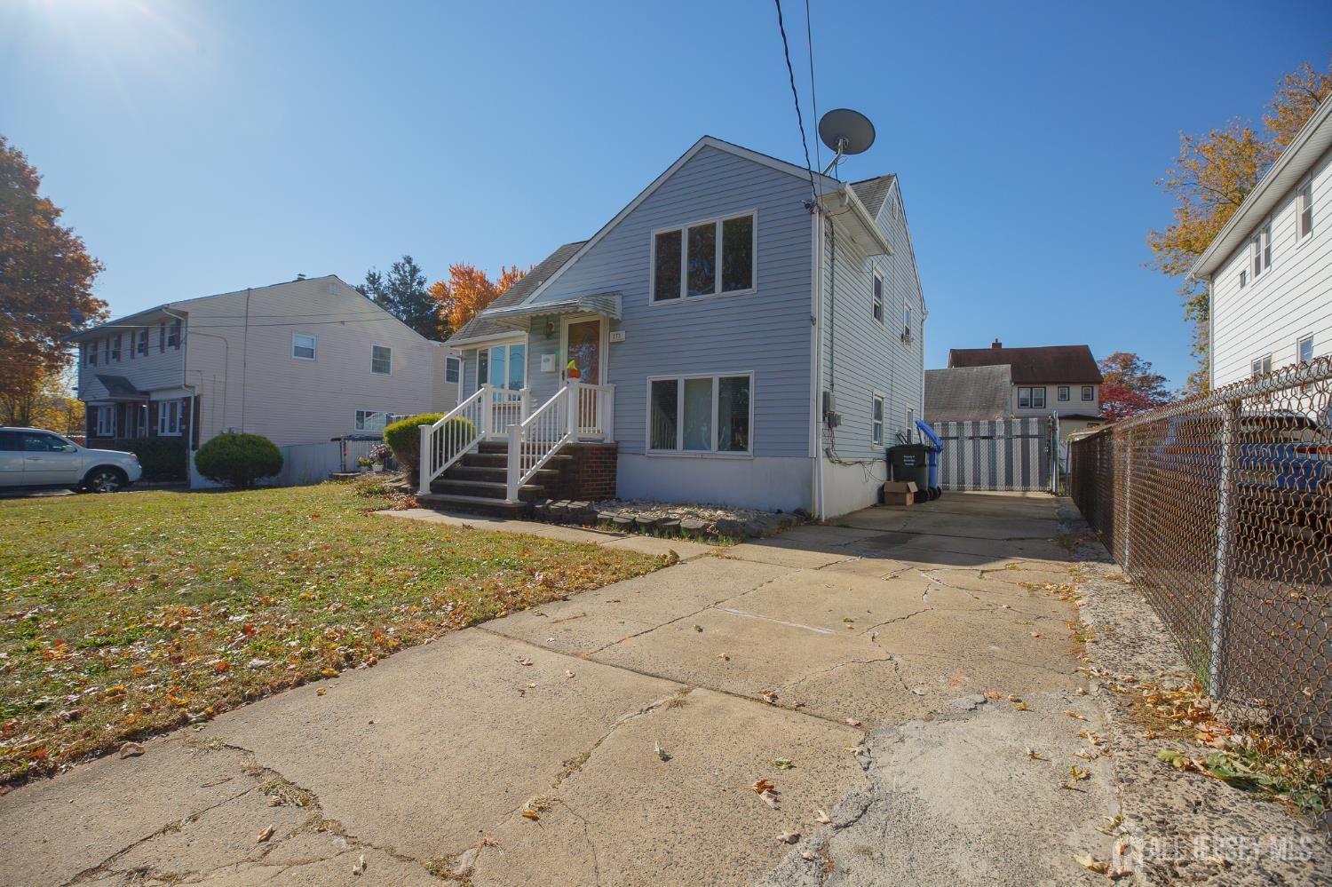 373 Hyatt Street Avenel NJ 07001
