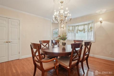 12 Edgewood Road Edison NJ 08820