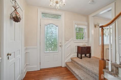 12 Edgewood Road Edison NJ 08820