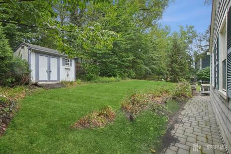 12 Edgewood Road Edison NJ 08820