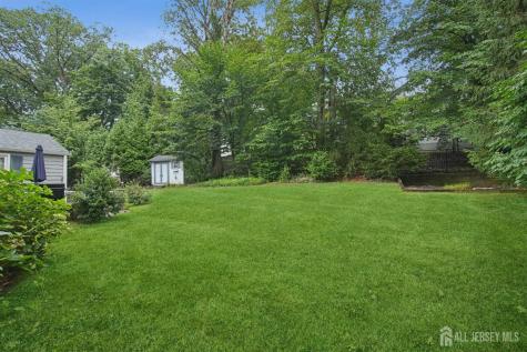 12 Edgewood Road Edison NJ 08820