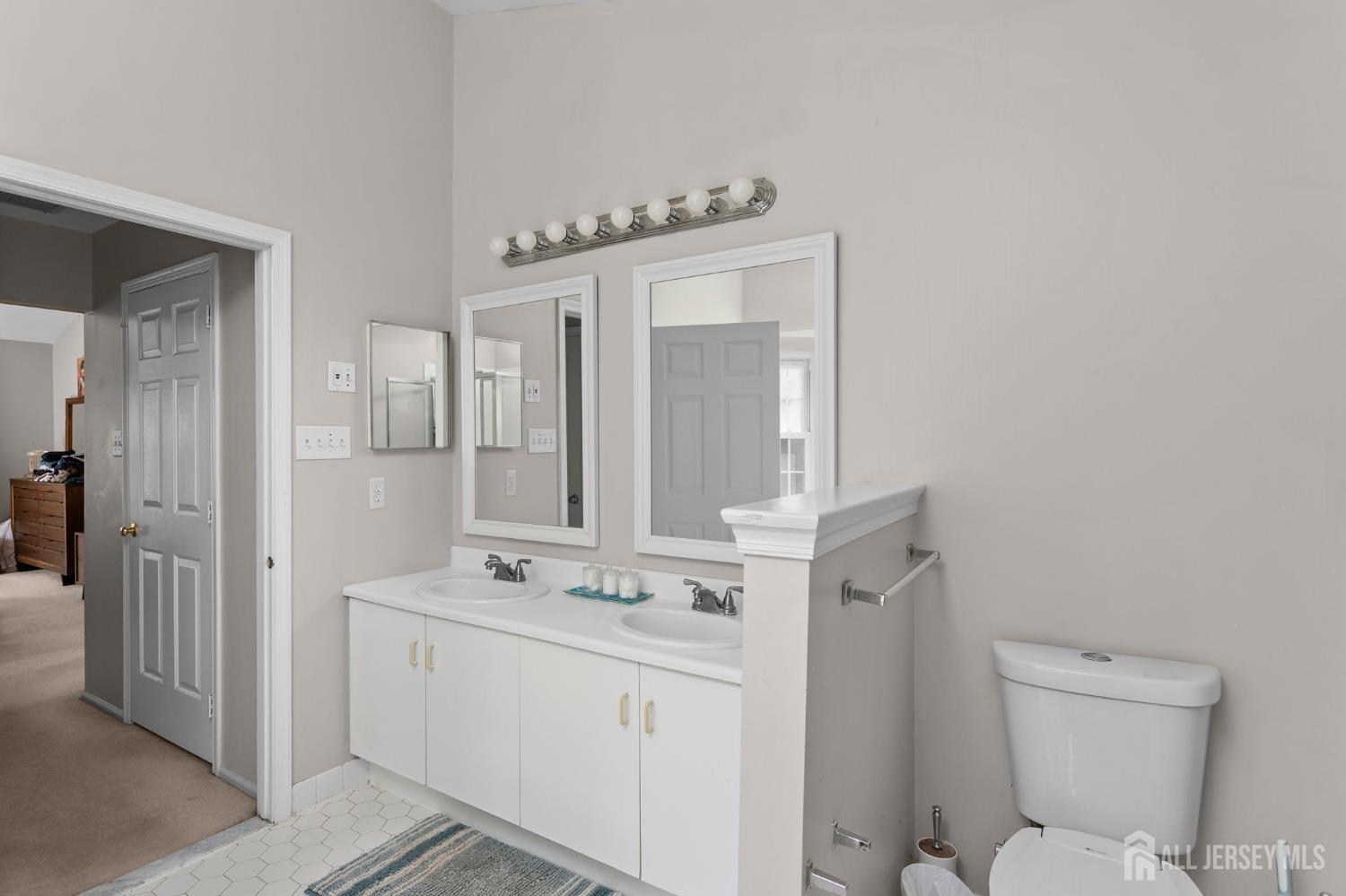 301 Pheasant Run South Brunswick NJ 08852