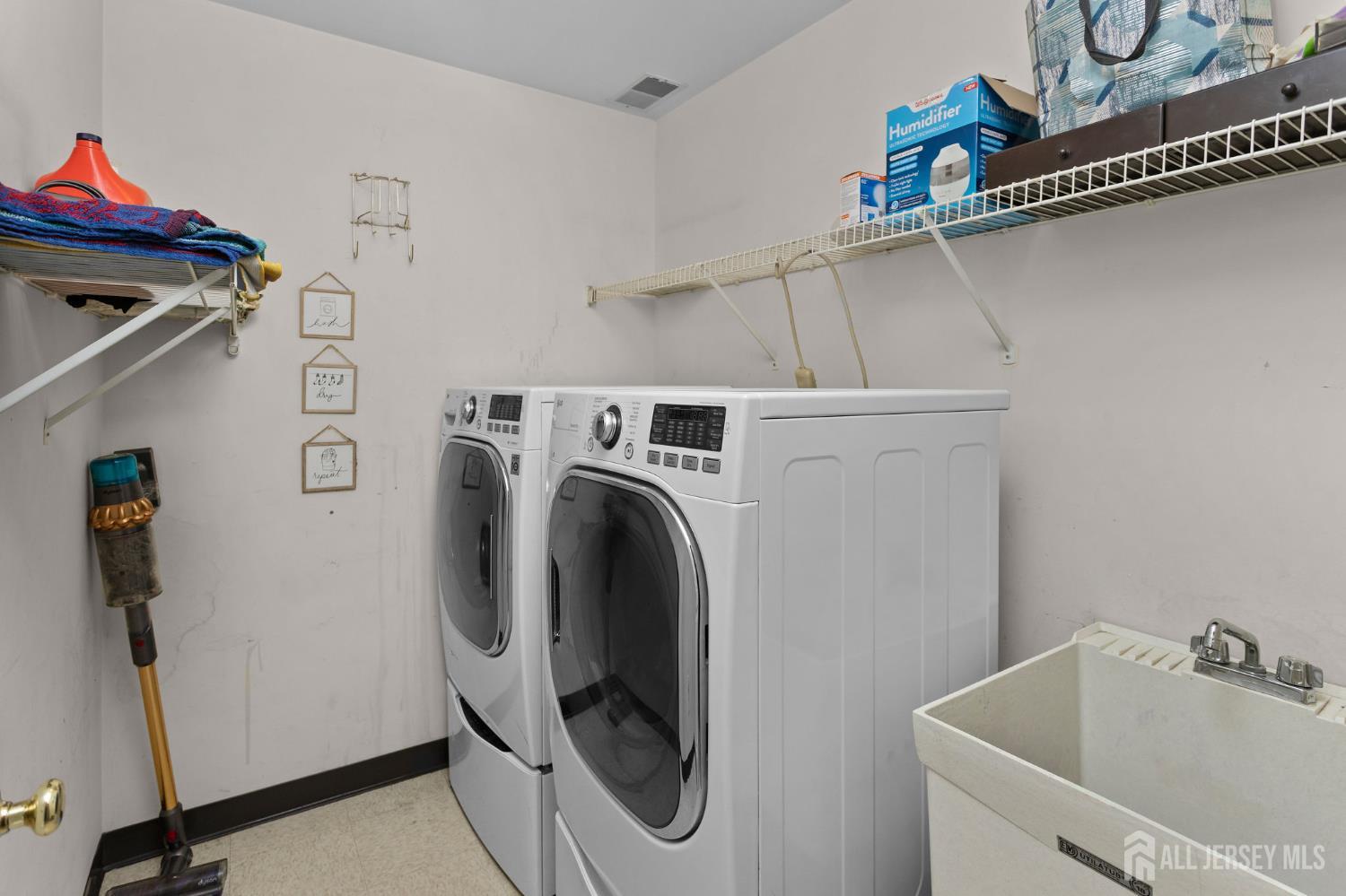 301 Pheasant Run South Brunswick NJ 08852