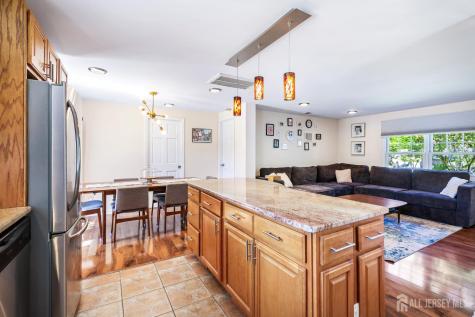 817 Dunellen Avenue Dunellen NJ 08812