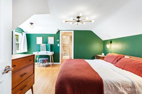 817 Dunellen Avenue Dunellen NJ 08812