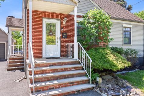 817 Dunellen Avenue Dunellen NJ 08812
