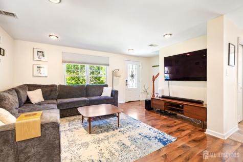 817 Dunellen Avenue Dunellen NJ 08812