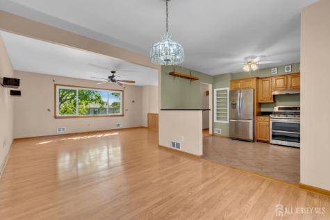 3 Wilton Avenue Middlesex NJ 08846