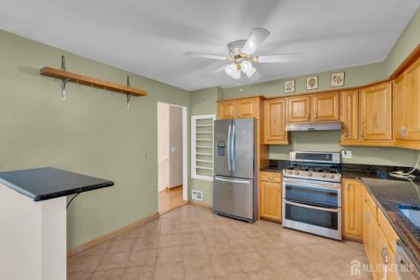 3 Wilton Avenue Middlesex NJ 08846