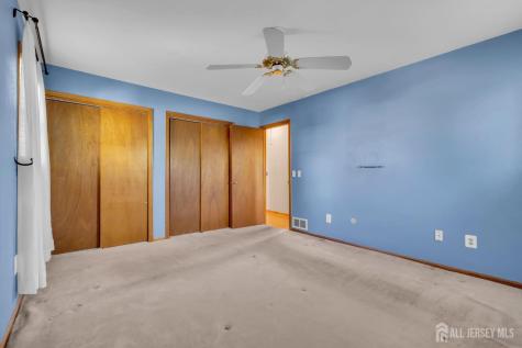 3 Wilton Avenue Middlesex NJ 08846