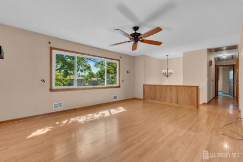 3 Wilton Avenue Middlesex NJ 08846