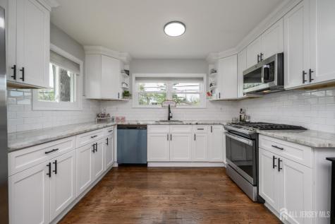 24 Half Acre Road Jamesburg NJ 08831