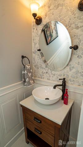 16 Biesiada Court Sayreville NJ 08859