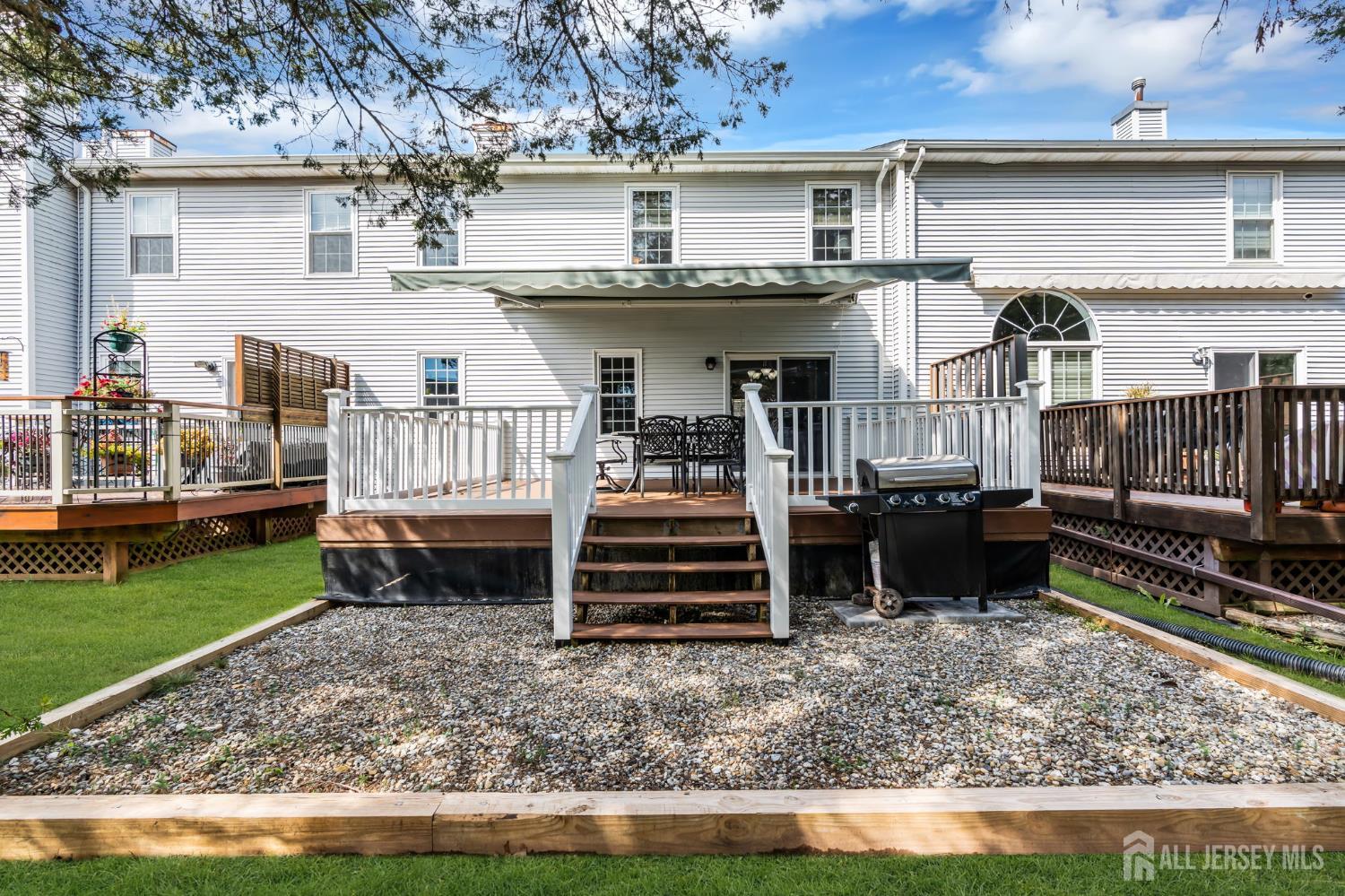 12 Munsee Trail Branchburg NJ 08876