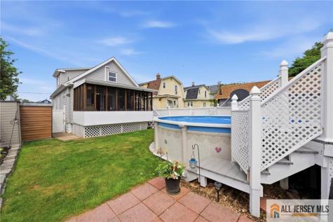 50 3rd Street Fords NJ 08863