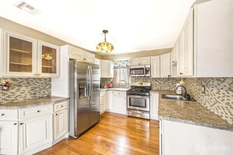 911 Harris Avenue Union Beach NJ 07735
