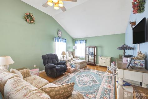 911 Harris Avenue Union Beach NJ 07735