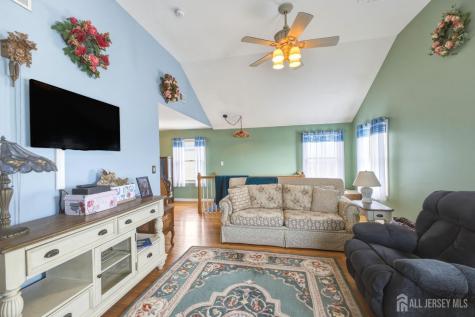911 Harris Avenue Union Beach NJ 07735