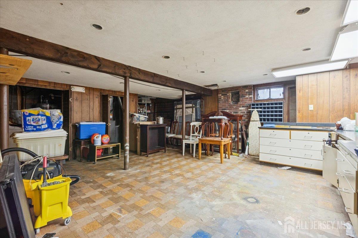 28 Debra Place Sewaren NJ 07077