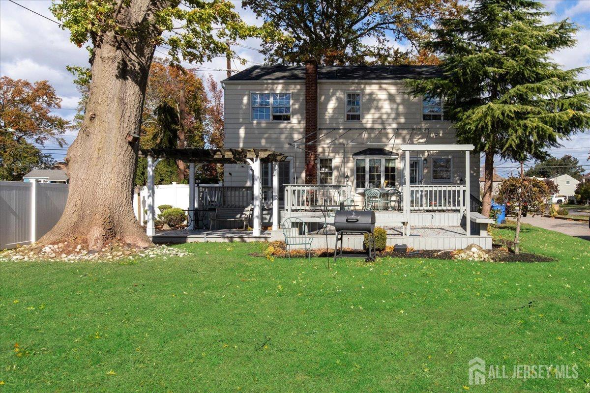 28 Debra Place Sewaren NJ 07077