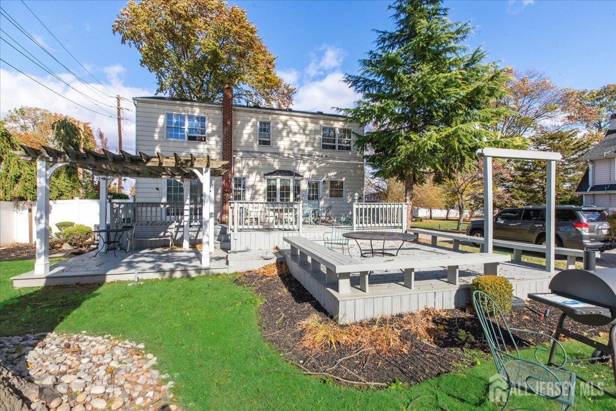 28 Debra Place Sewaren NJ 07077