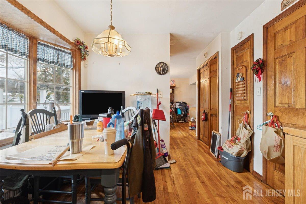 28 Debra Place Sewaren NJ 07077