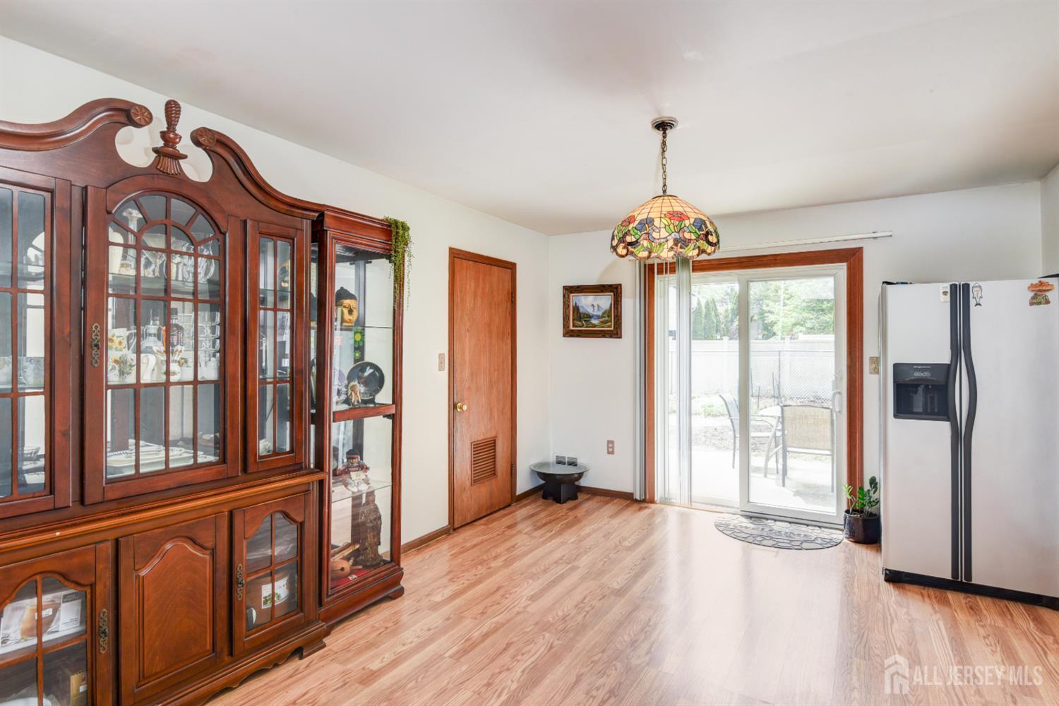 61 Avenue I Avenue Monroe NJ 08831