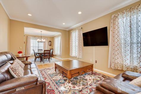 6 Fordham Court South Brunswick NJ 08824