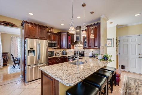 6 Fordham Court South Brunswick NJ 08824