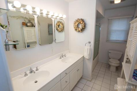 4 Wilmot Road Sayreville NJ 08872