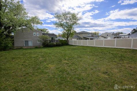 4 Wilmot Road Sayreville NJ 08872
