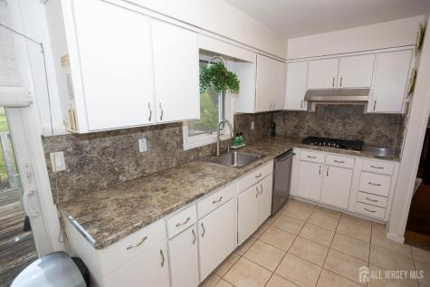 4 Wilmot Road Sayreville NJ 08872