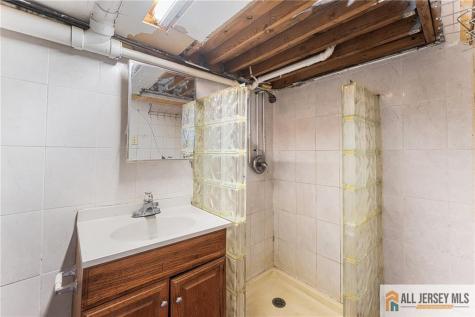 61 Jackson Street South River NJ 08882