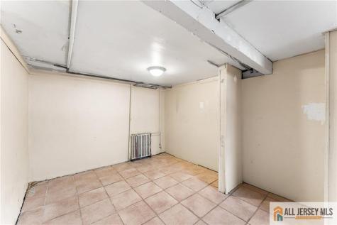 61 Jackson Street South River NJ 08882